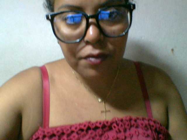 Camgirl Barbie12 sur Bongacams