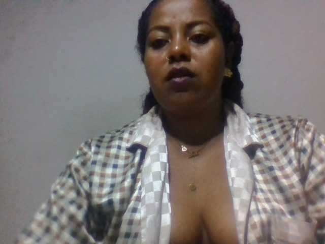 Barbie12 live cam on BongaCams