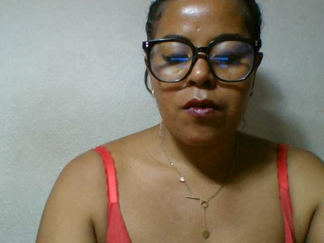 Barbie12 live cam on BongaCams