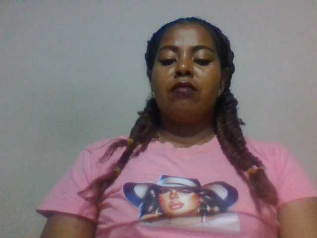 Barbie12 live cam on BongaCams