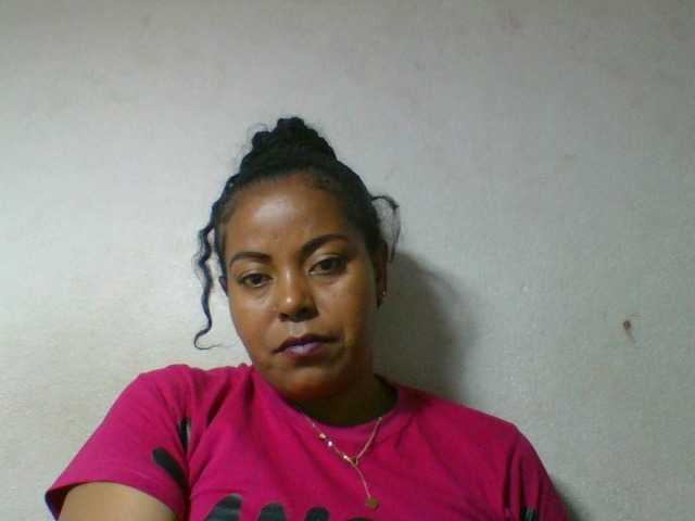 Barbie12 live cam on BongaCams