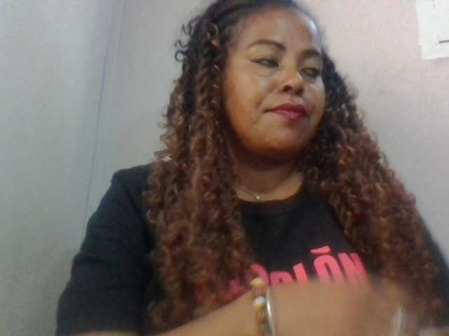 Barbie12 live cam on BongaCams
