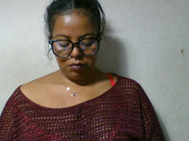 Barbie12 live cam on BongaCams