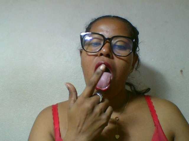 Barbie12 live cam on BongaCams