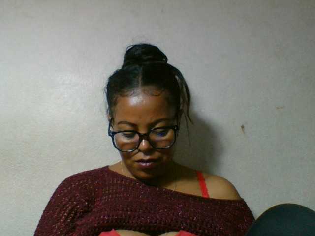Barbie12 live cam on BongaCams