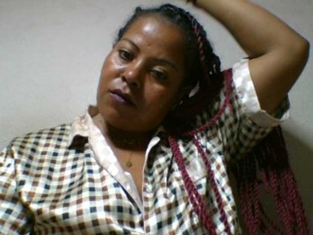 Barbie12 live cam on BongaCams