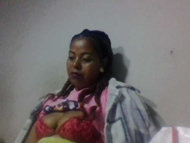 Barbie12 live cam on BongaCams