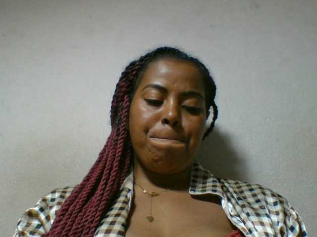 Barbie12 live cam on BongaCams