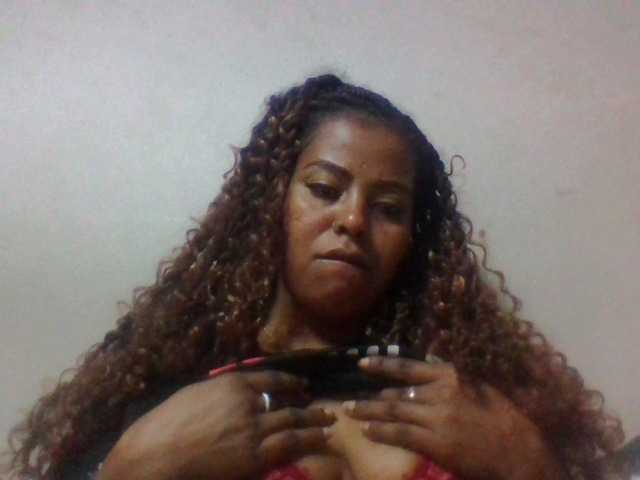 Barbie12 live cam on BongaCams