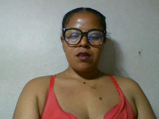 Barbie12 live cam preview