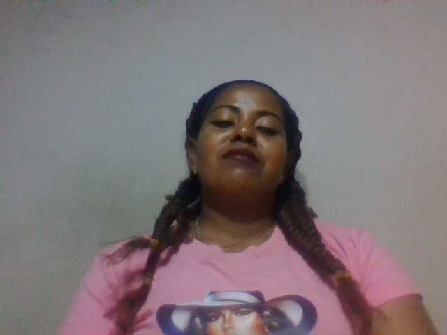 Barbie12 live cam on BongaCams