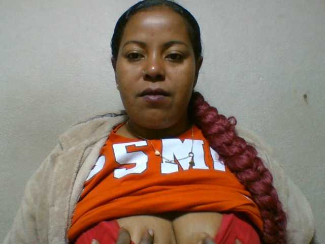 Barbie12 live cam on BongaCams