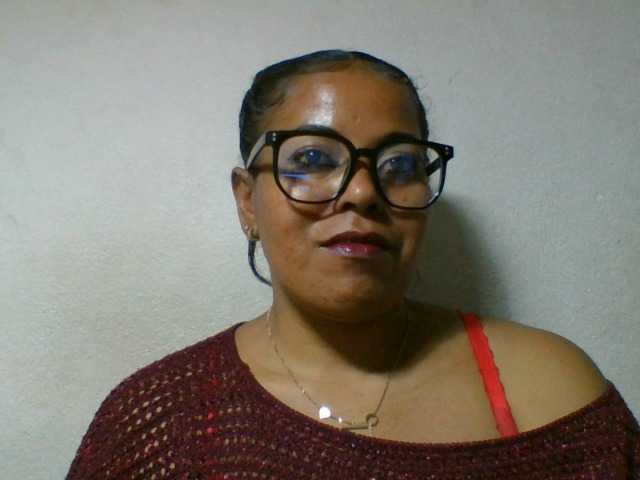 Barbie12 live cam on BongaCams