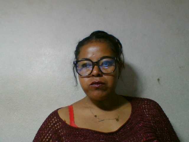 Barbie12 live cam on BongaCams