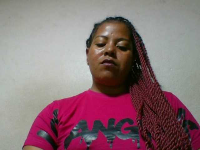 Barbie12 live cam on BongaCams