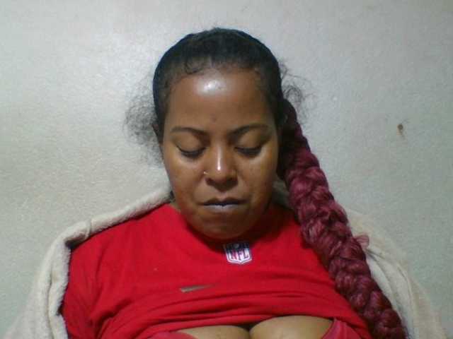 Barbie12 live cam on BongaCams