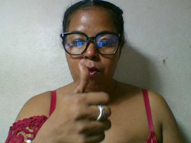 Barbie12 live cam on BongaCams