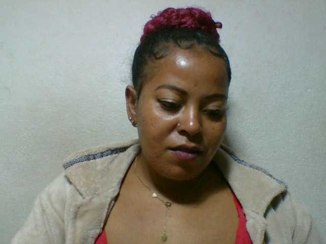 Barbie12 live cam on BongaCams