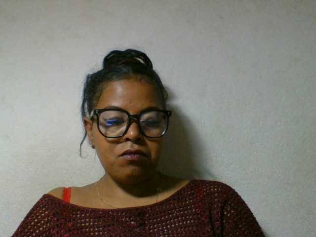 Barbie12 live cam on BongaCams