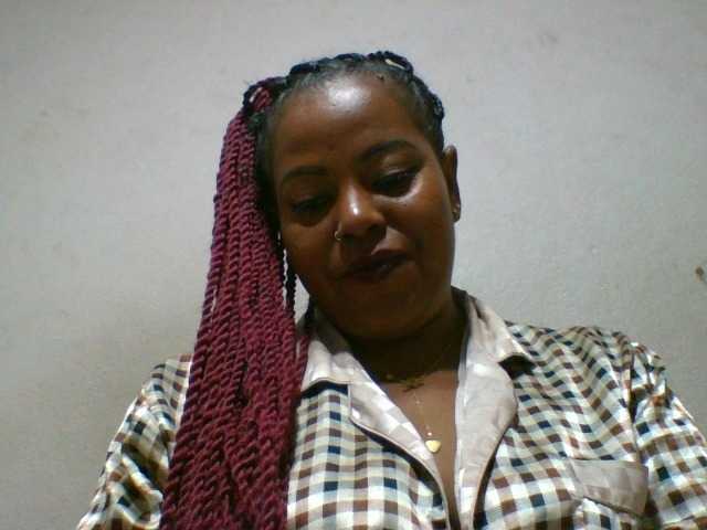 Barbie12 live cam on BongaCams