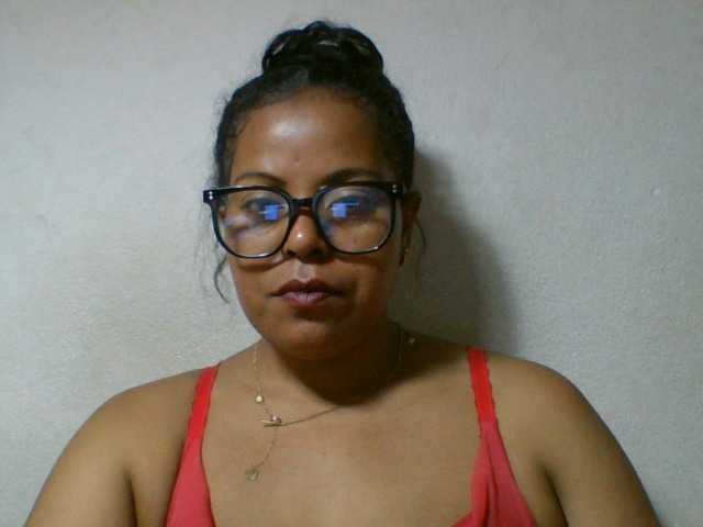 Barbie12 live cam on BongaCams