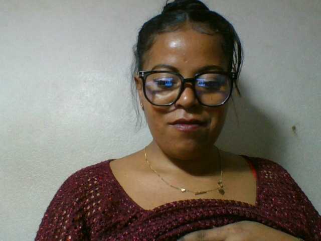 Barbie12 live cam on BongaCams