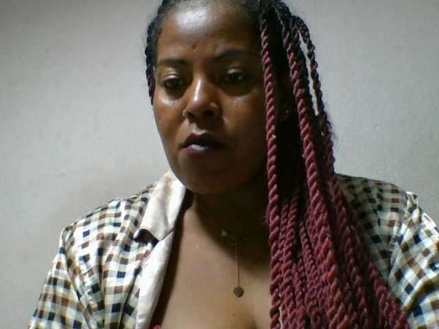 Barbie12 live cam on BongaCams