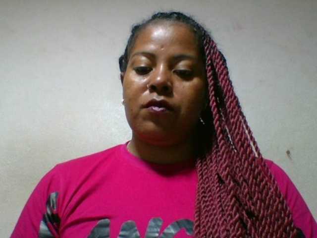 Barbie12 live cam on BongaCams