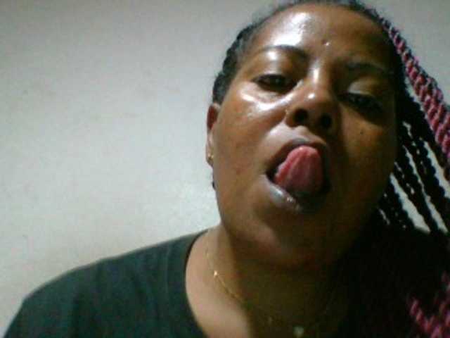 Barbie12 live cam on BongaCams