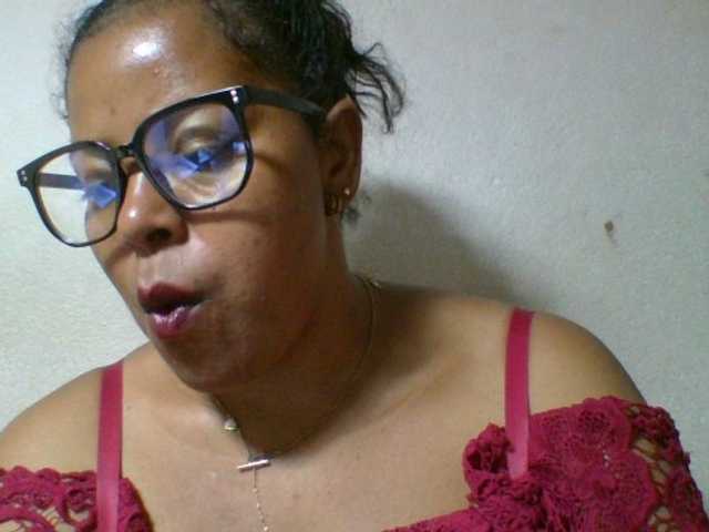 Barbie12 live cam on BongaCams