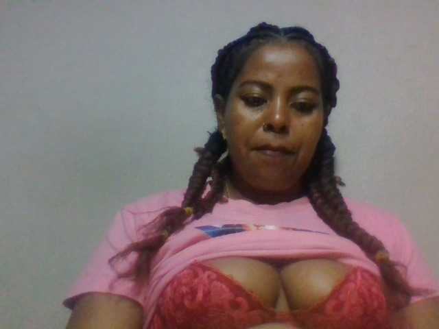 Barbie12 live cam on BongaCams