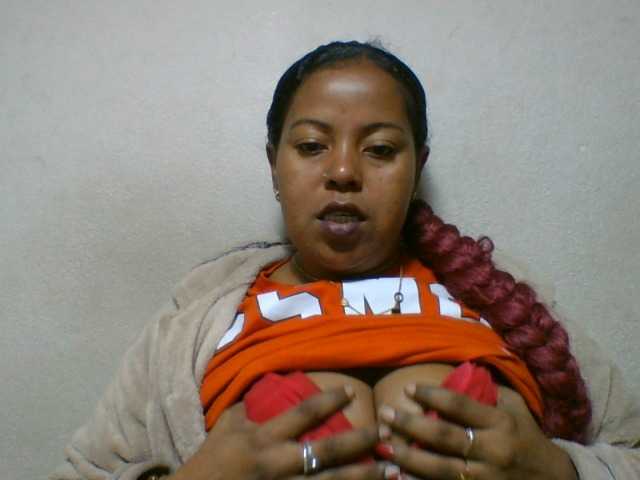 Barbie12 live cam on BongaCams