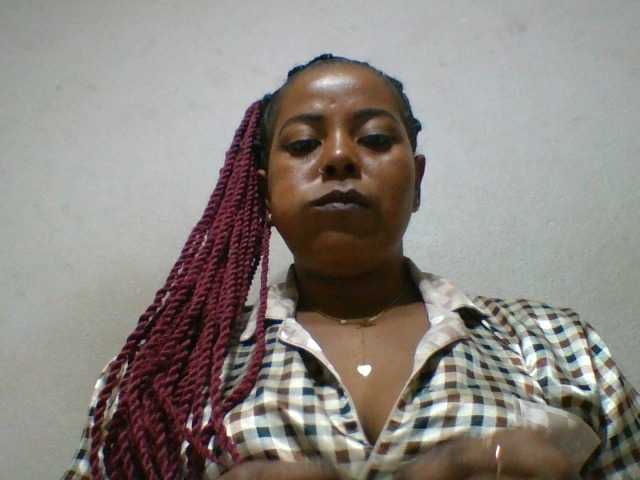 Barbie12 live cam on BongaCams