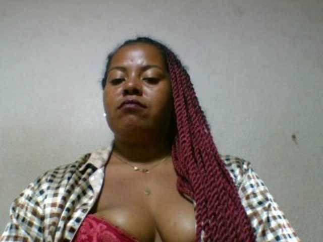 Barbie12 live cam on BongaCams