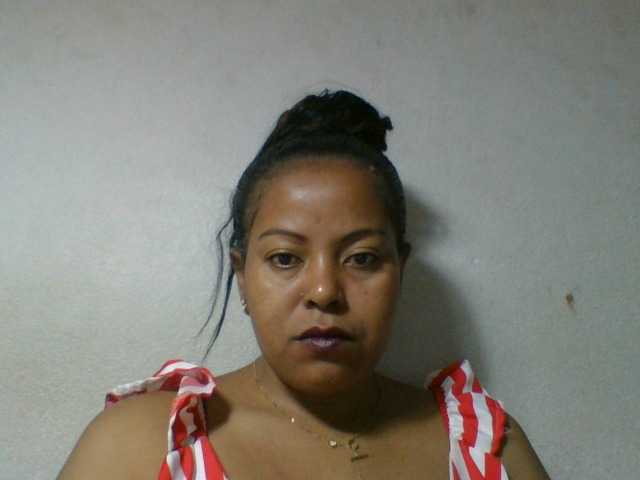Barbie12 live cam on BongaCams