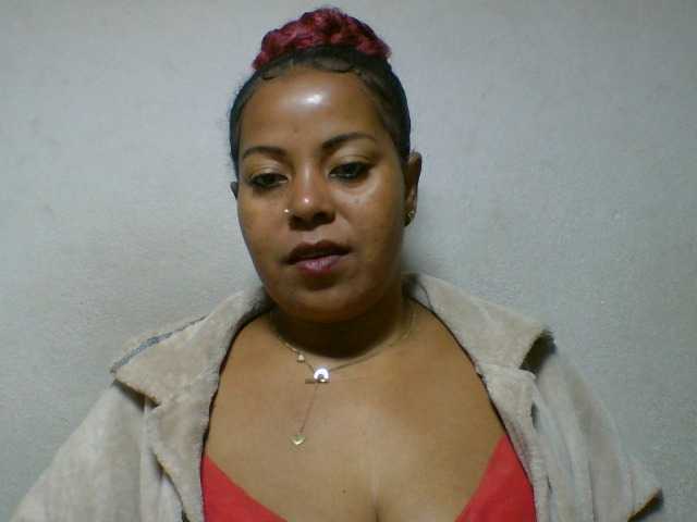 Barbie12 live cam on BongaCams