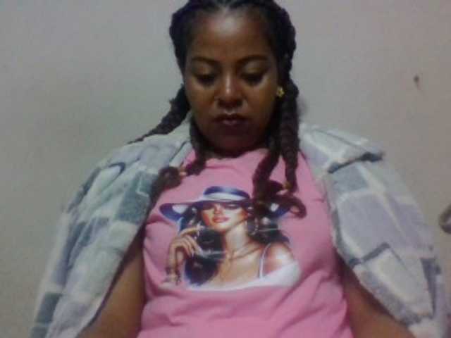 Barbie12 live cam on BongaCams