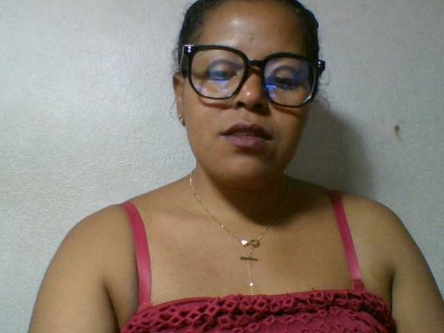 Barbie12 live cam on BongaCams