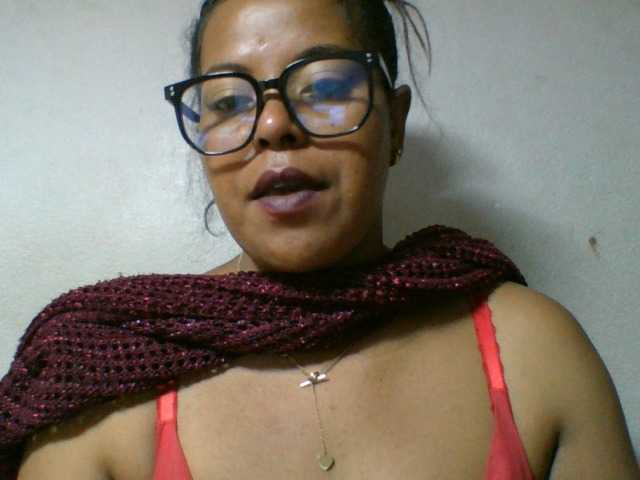 Barbie12 live cam on BongaCams