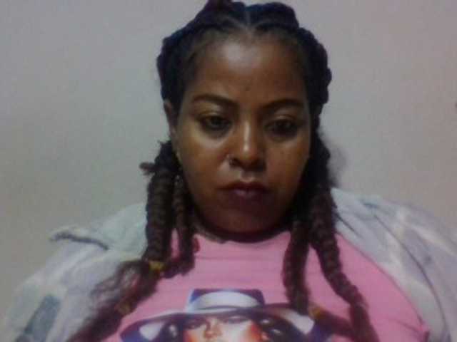 Barbie12 live cam on BongaCams