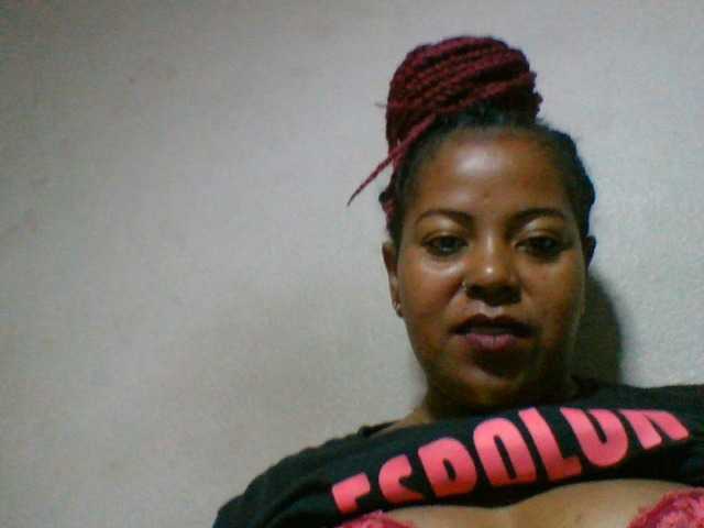 le modèle Barbie12 est en webcam porno dans un show sur le site bongacams, il possède les tags suivants: Ebony,Redhead,Shaved