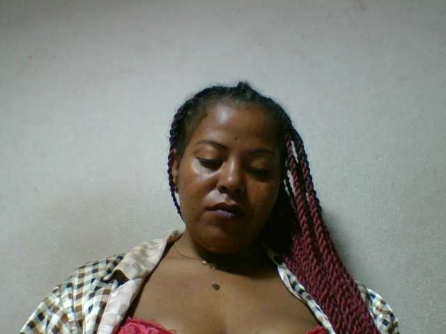 Camgirl Barbie12 sur Bongacams