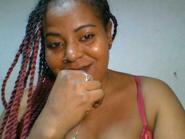Barbie12 live cam on BongaCams