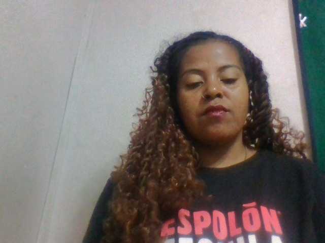 Barbie12 live cam on BongaCams