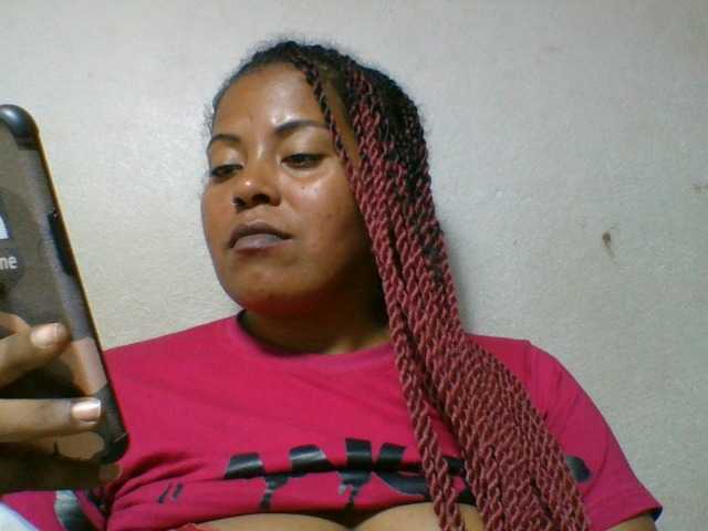 Barbie12 live cam on BongaCams