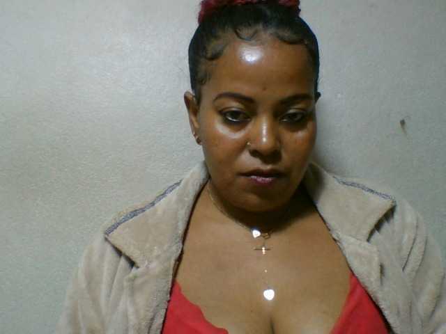 Barbie12 live cam on BongaCams