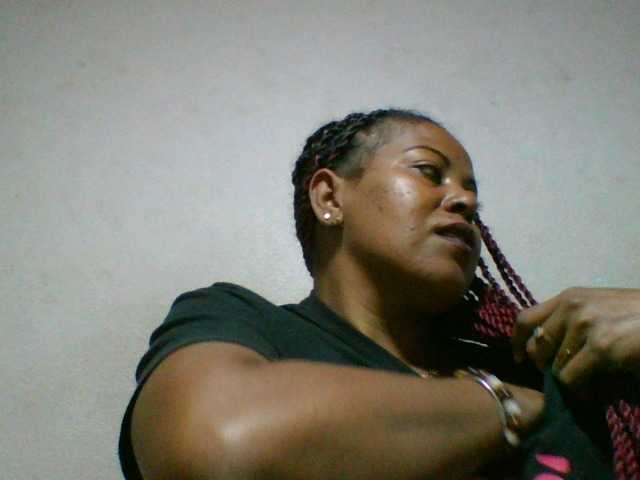 Barbie12 live cam on BongaCams