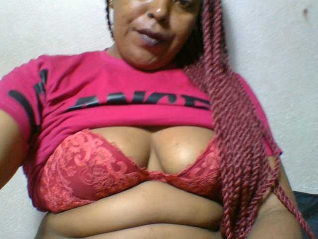 Barbie12 live cam on BongaCams