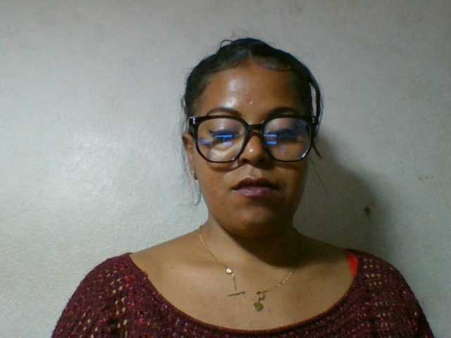 Barbie12 live cam on BongaCams
