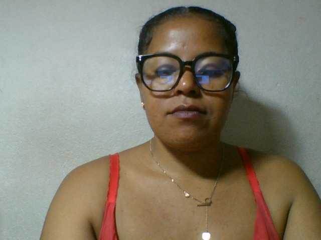Barbie12 live cam on BongaCams